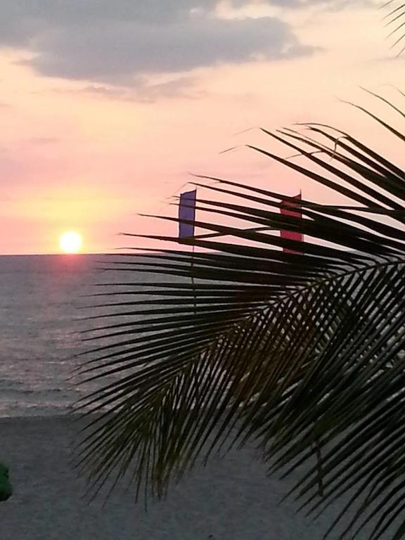 Rama International Beach Resort Botolan Buitenkant foto
